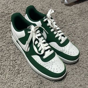 Nike Women’s Green and White Sneakers size 9.5
